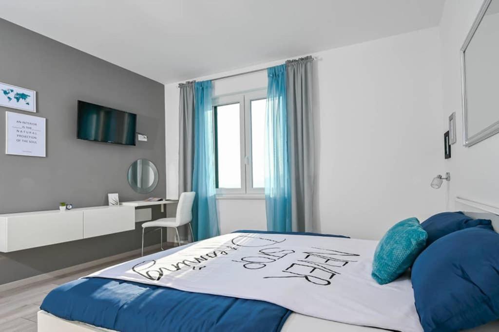 ראבץ Apartment Noemi With A Direct Beach View מראה חיצוני תמונה
