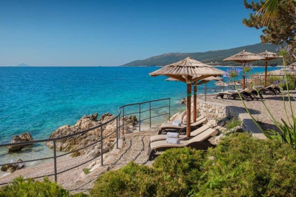 ראבץ Apartment Noemi With A Direct Beach View מראה חיצוני תמונה