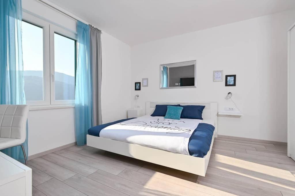 ראבץ Apartment Noemi With A Direct Beach View מראה חיצוני תמונה